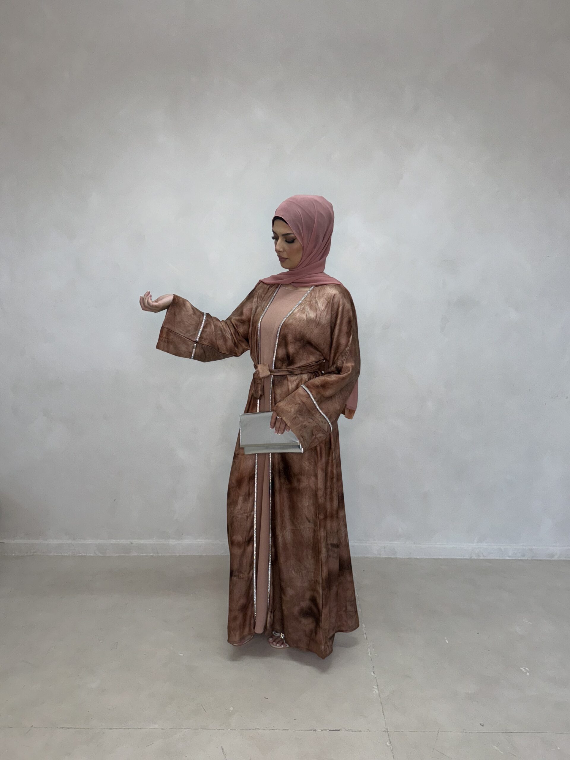 Liyana Abaya - Image 3